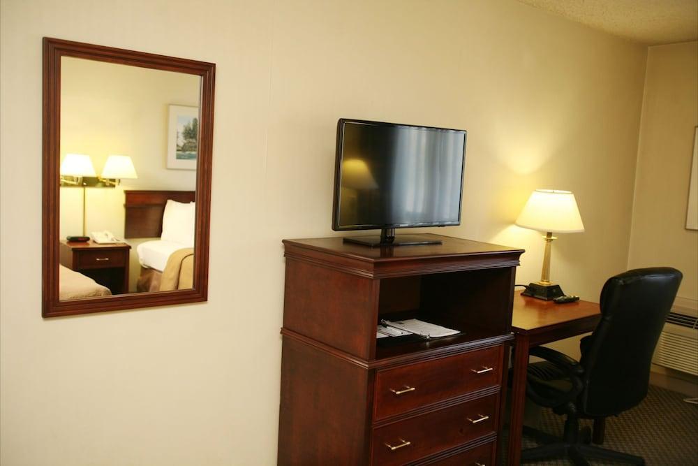 Quality Inn & Suites Everett Ngoại thất bức ảnh