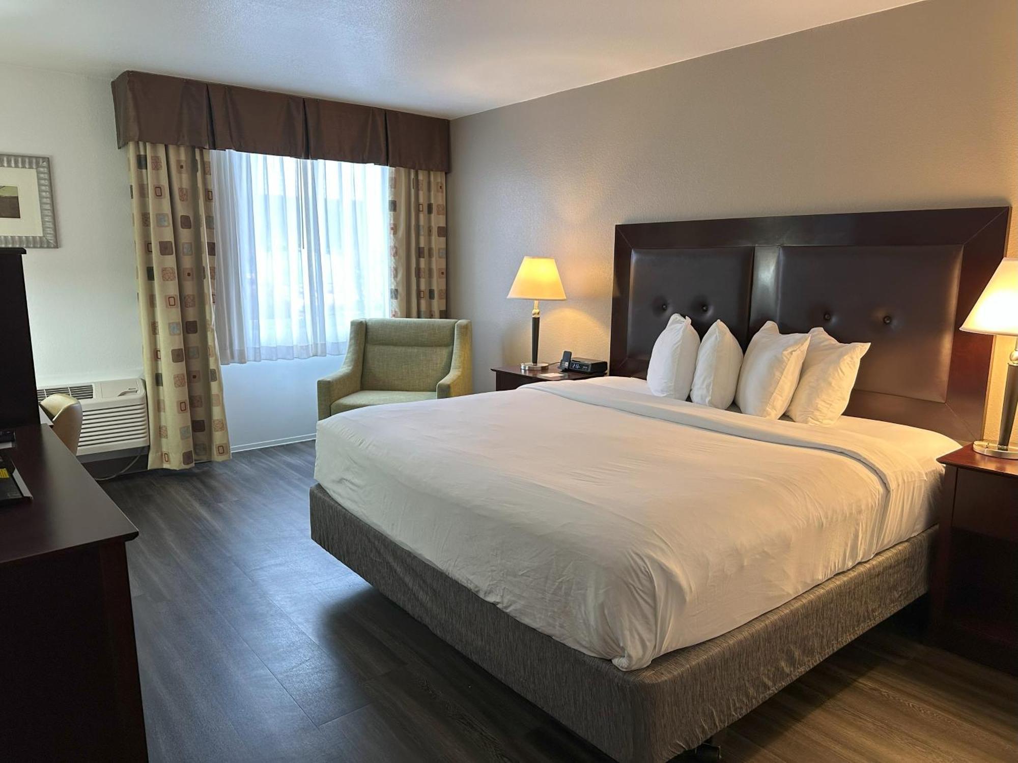 Quality Inn & Suites Everett Ngoại thất bức ảnh