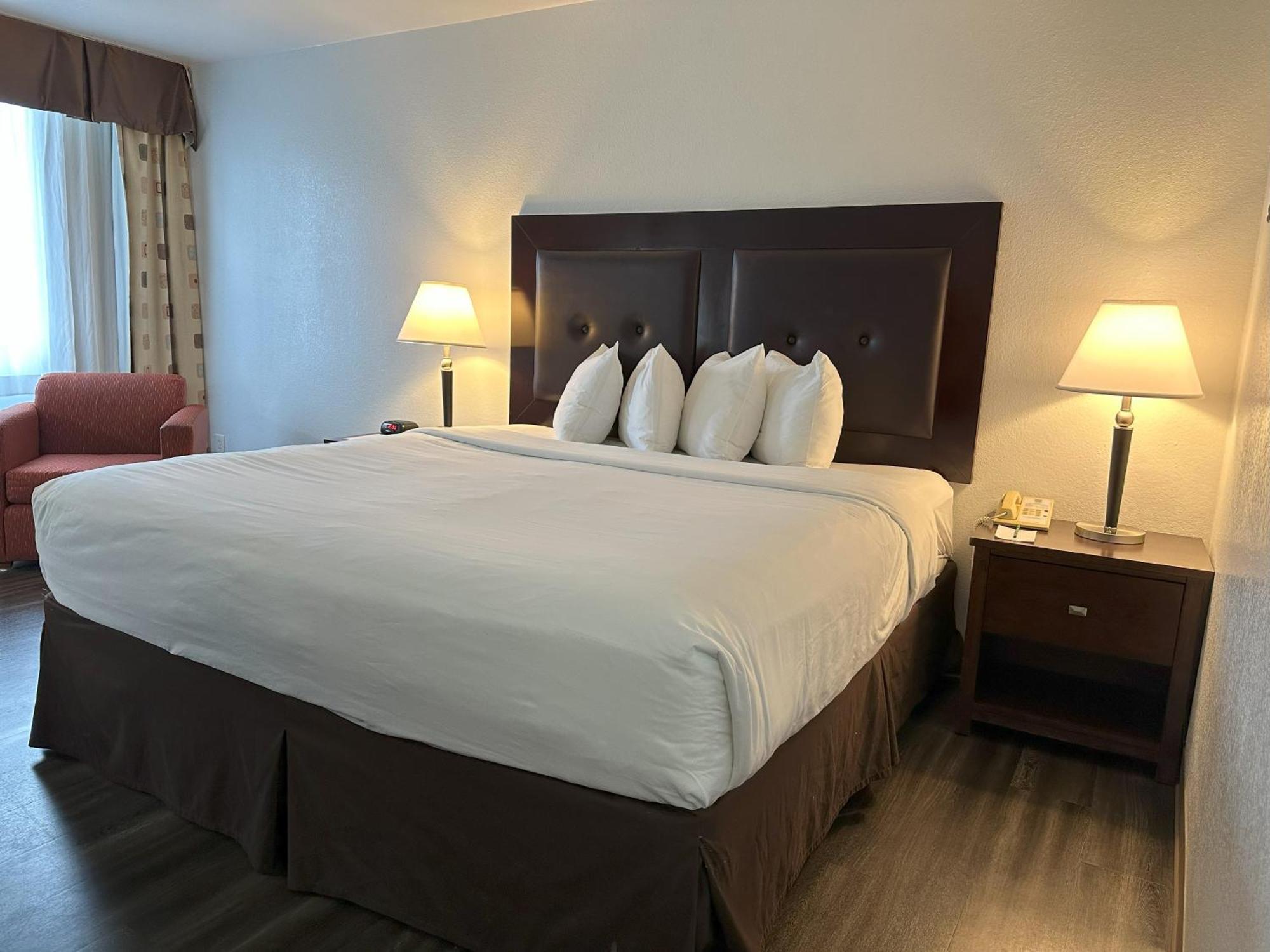 Quality Inn & Suites Everett Ngoại thất bức ảnh