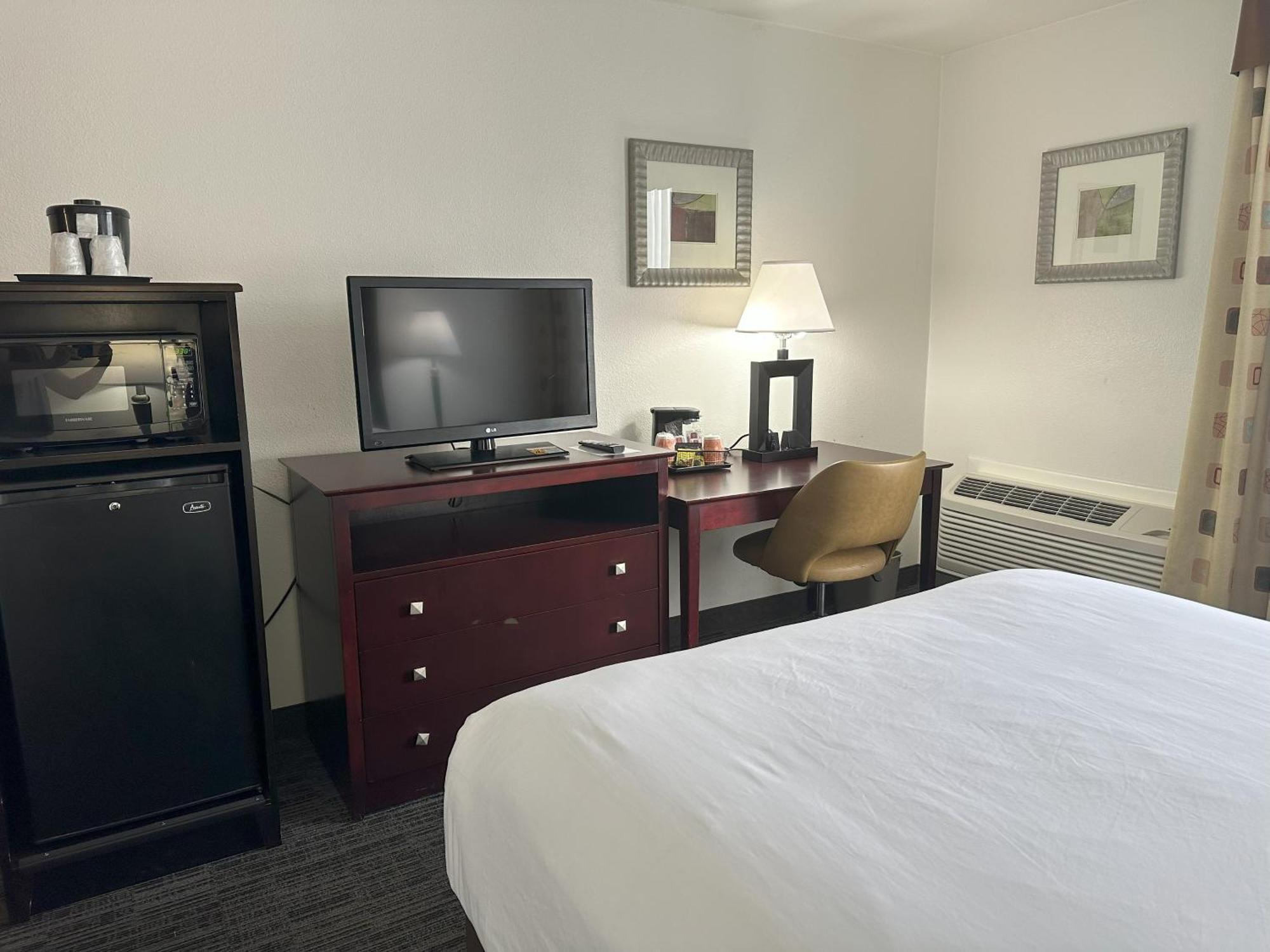 Quality Inn & Suites Everett Ngoại thất bức ảnh