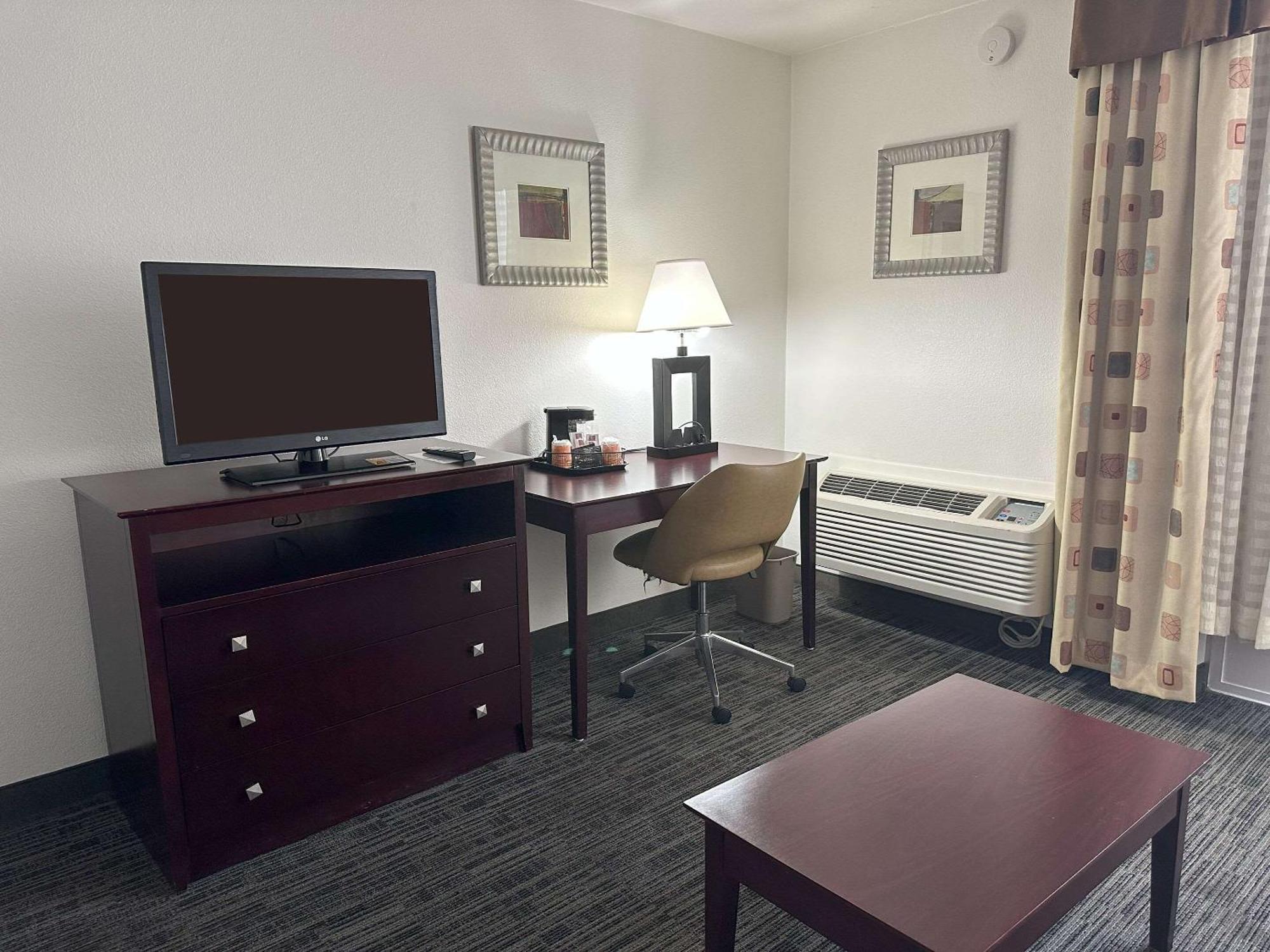 Quality Inn & Suites Everett Ngoại thất bức ảnh