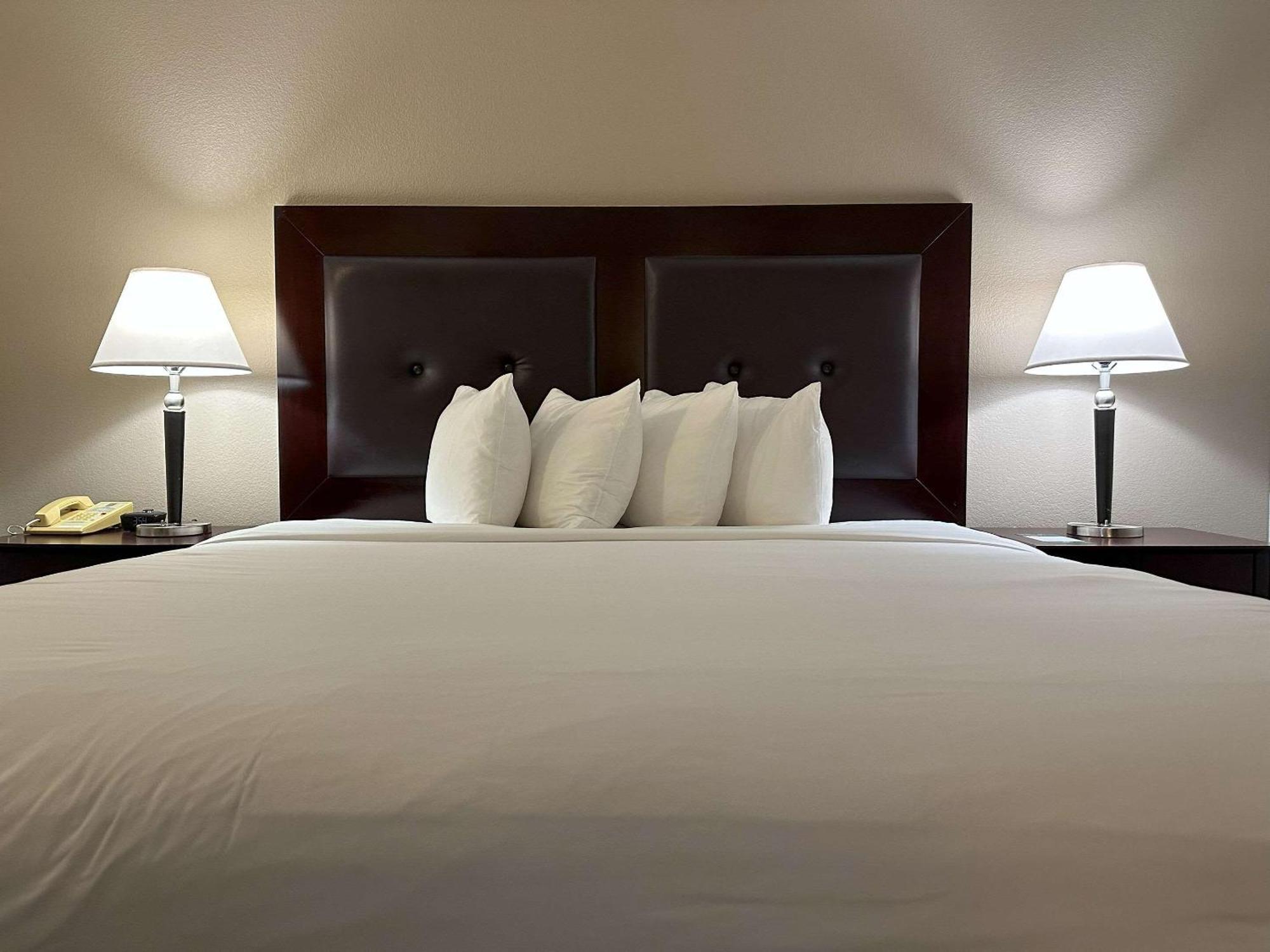 Quality Inn & Suites Everett Ngoại thất bức ảnh